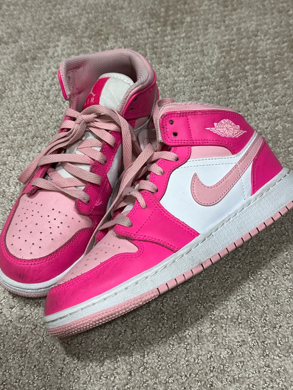 Nike Air Jordan 1 Mid White Fierce Pink - Picture 6 of 16